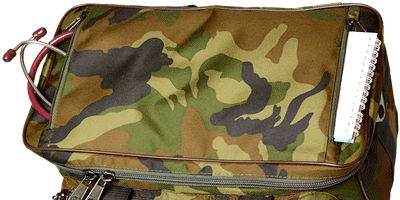 Верхние карманы военной медицинской сумки